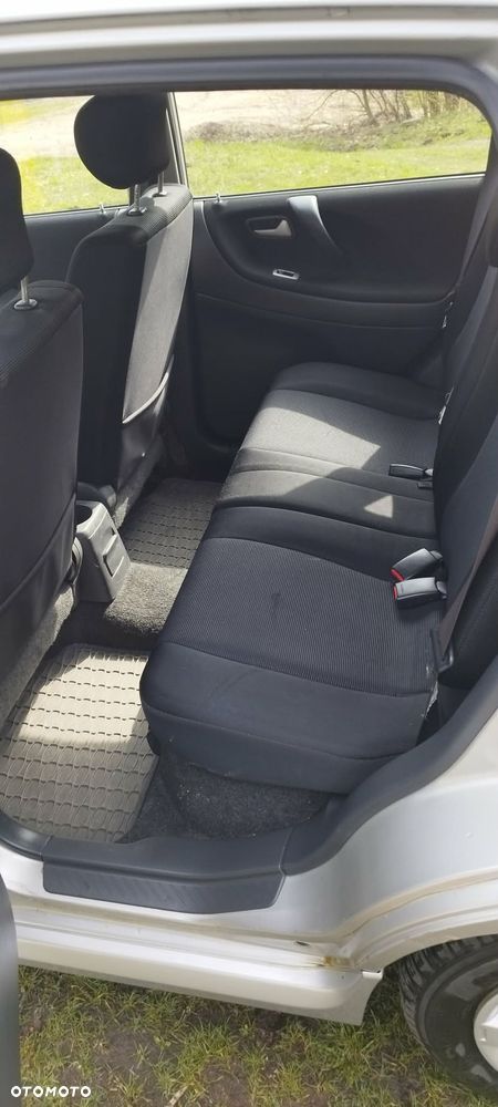 Suzuki Liana 1.6 - 11