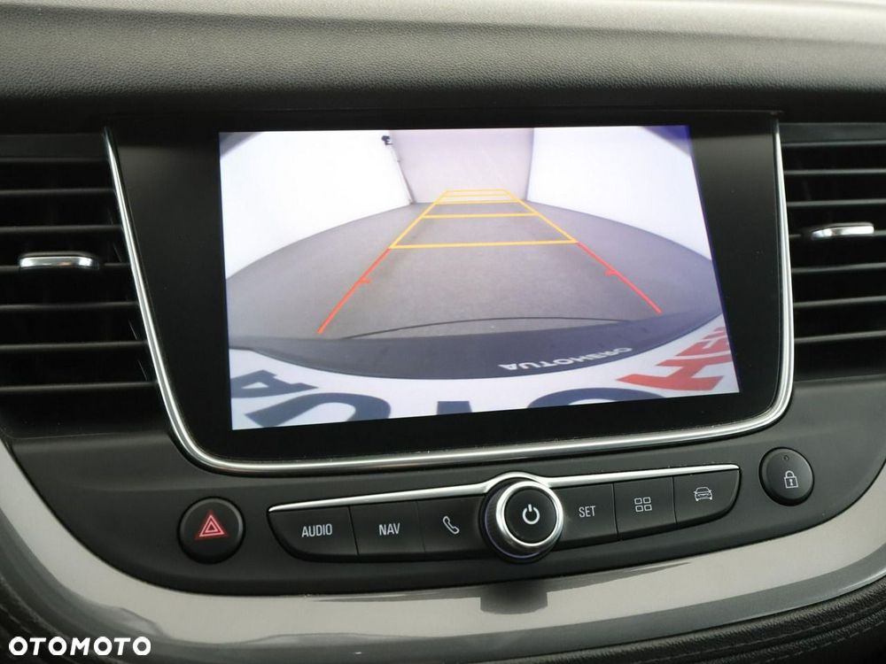 Opel Grandland X 1.2 Start/Stop Automatik Business INNOVATION - 26