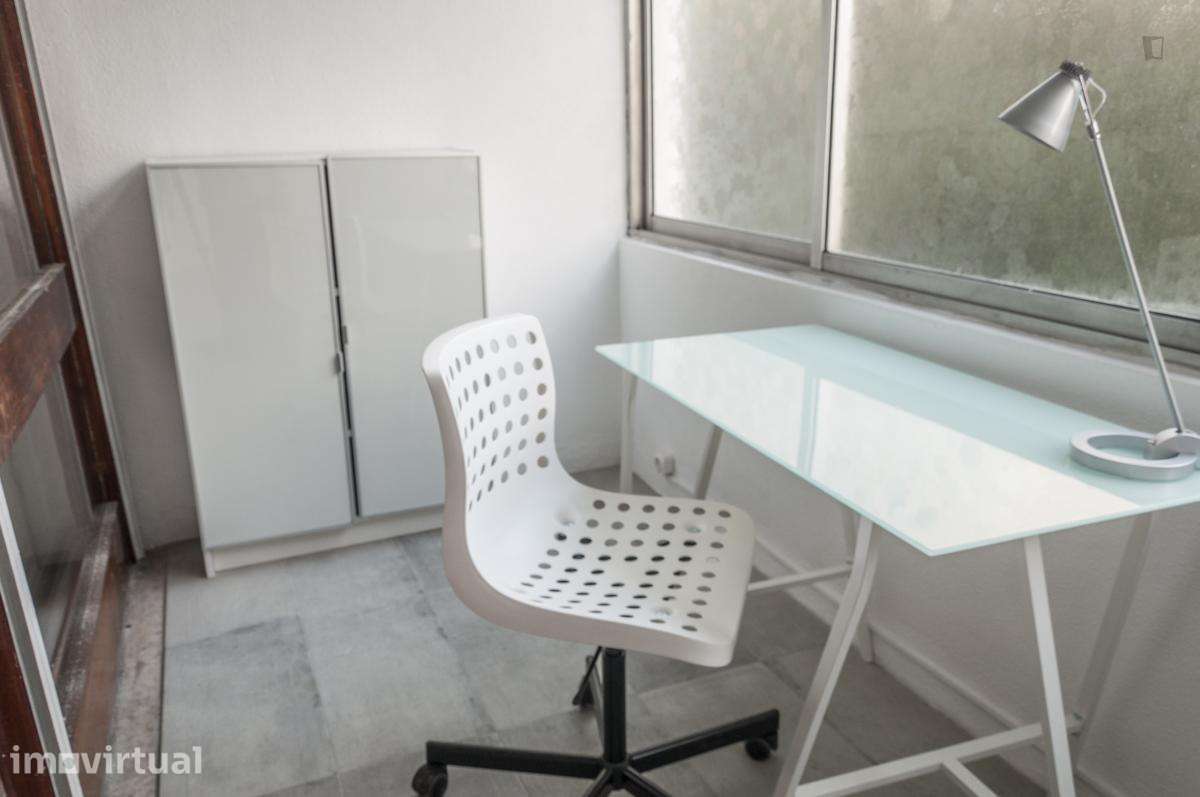 Quarto - localizado em Alcântara Lisbon - Grande imagem: 5/30