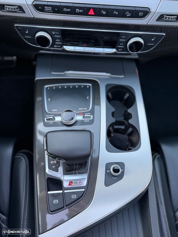Audi SQ7 4.0 TDI V8 quattro Tiptronic 7L - 32