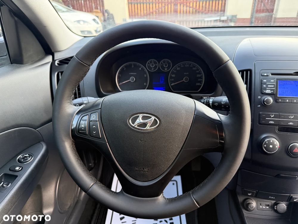 Hyundai i30 1.6 CRDi Classic + EU5 - 14