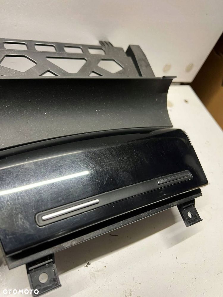 Próg przedni Audi A3 S3 A3 Sportback 8P Komplet - 3