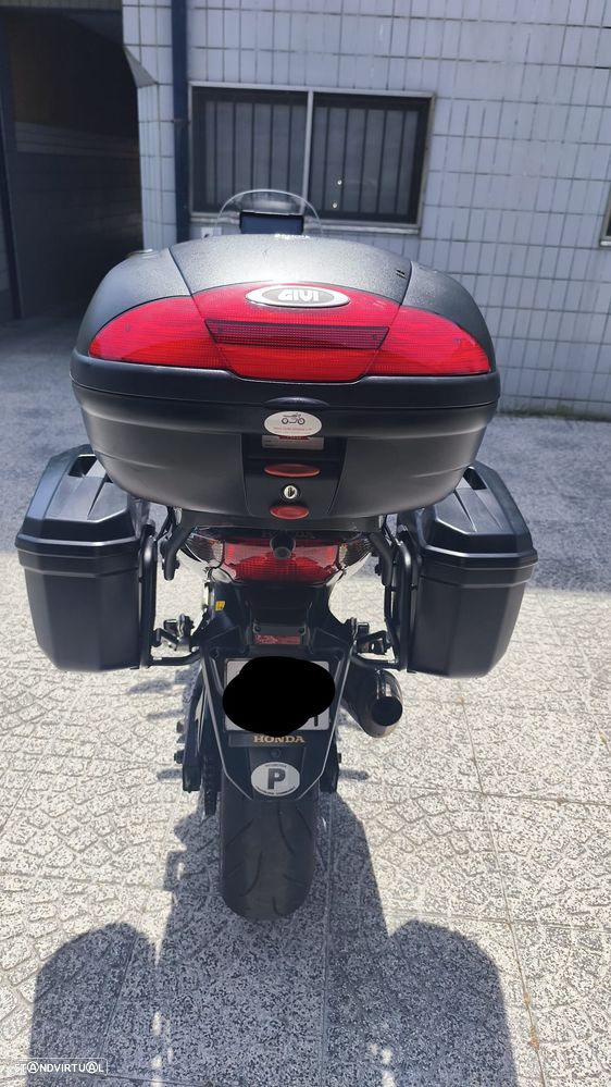 Honda CBF - 8