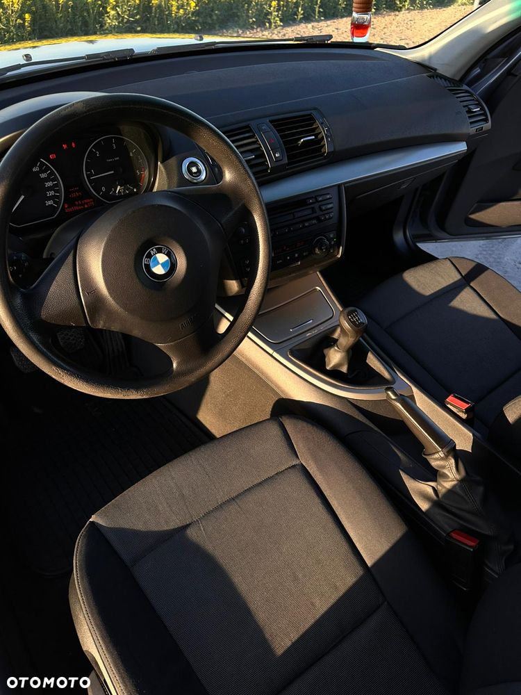 BMW Seria 1 - 8
