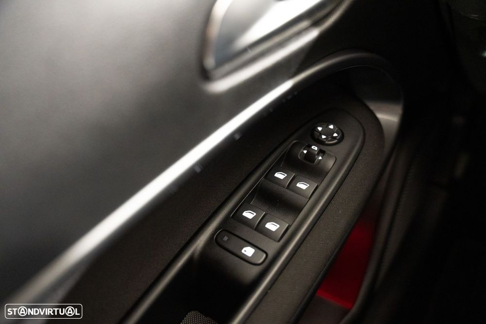 Fiat 600e 54 kWh (RED) - 19