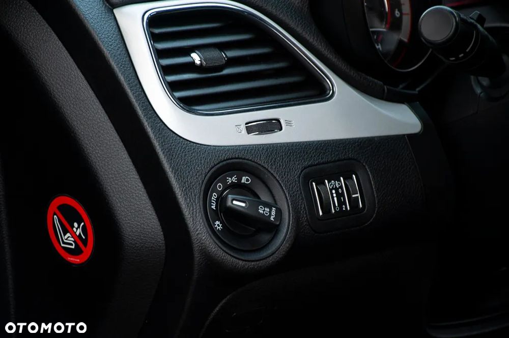 Fiat Freemont 2.0 Multijet 16V DPF Automatik Allrad Black Code - 37