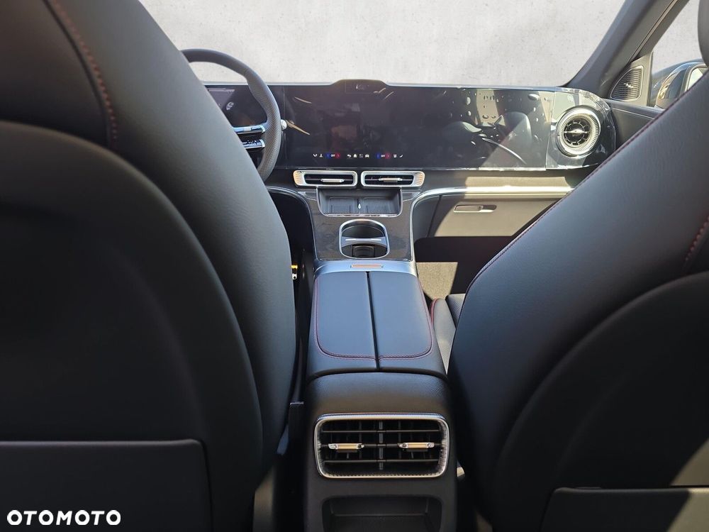 Mercedes-Benz GLC - 14