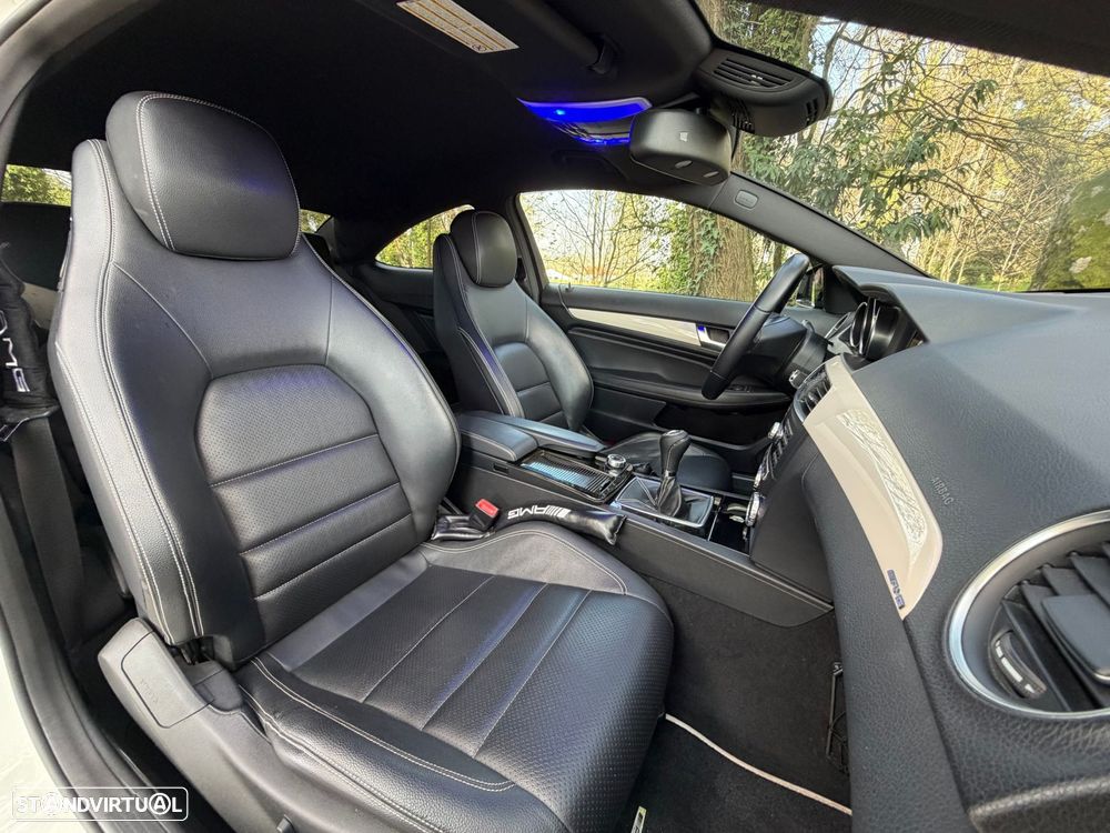 Mercedes-Benz C 220 CDI BE - 23