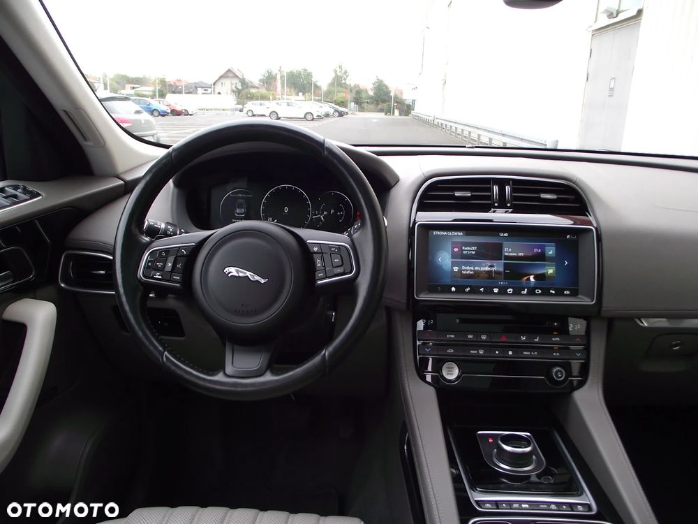 Jaguar F-Pace 3.0 TDV6 AWD R-Sport - 15