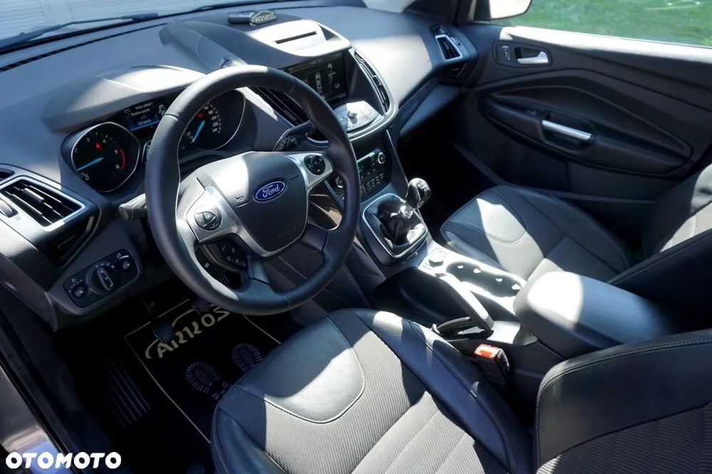 Ford Kuga 2.0 TDCi 4x4 Business Edition - 25