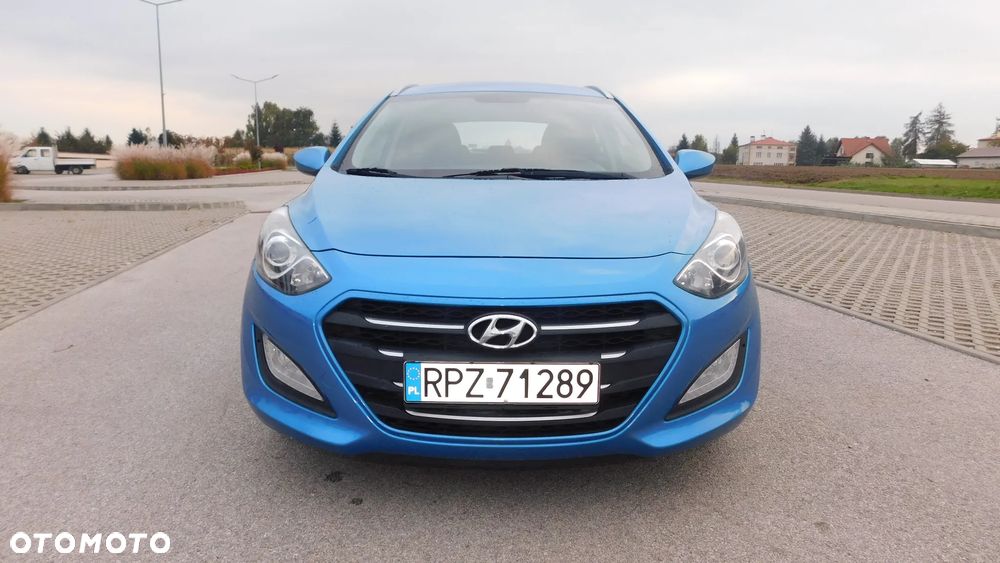 Hyundai i30 1.6 Comfort - 17