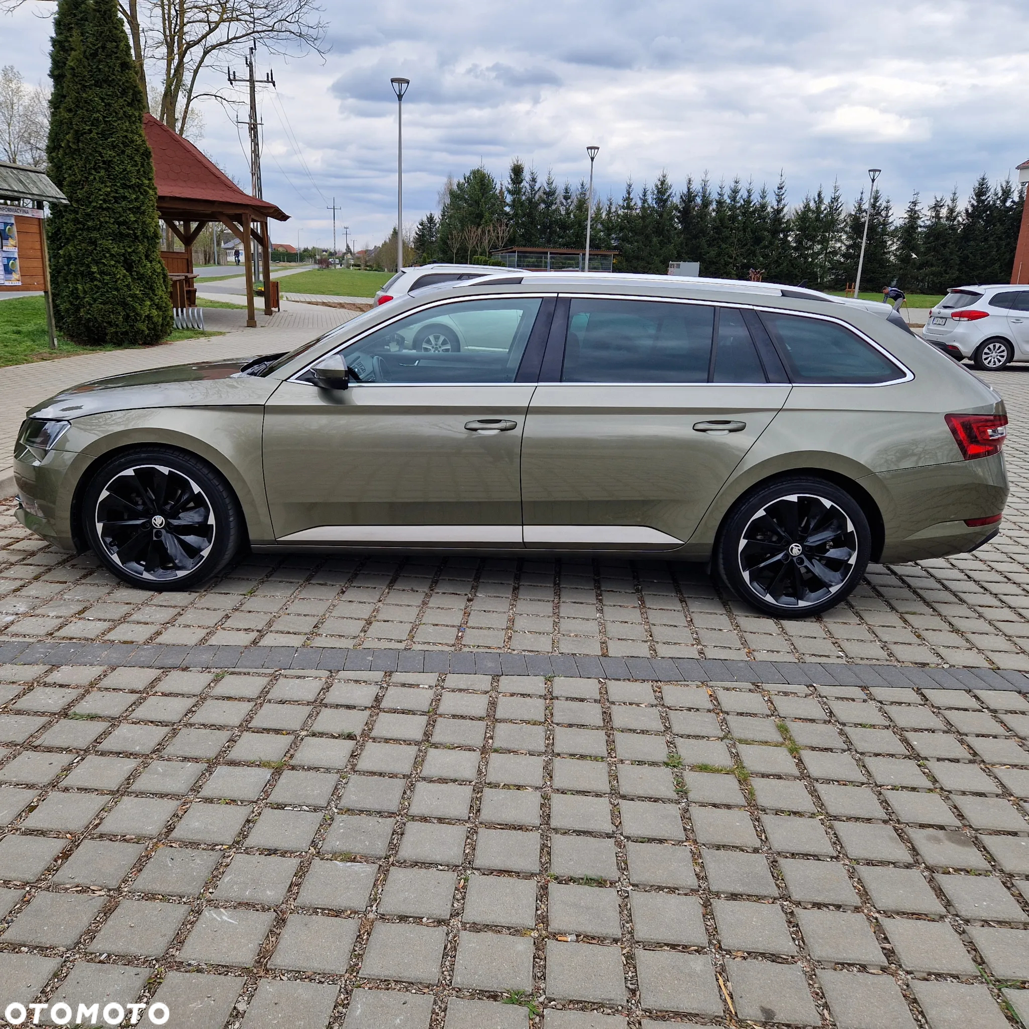 Skoda Superb Combi 2.0 TDI 4x4 DSG Ambition - 11