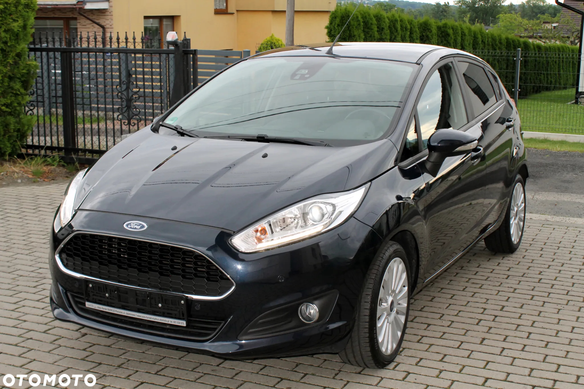 Ford Fiesta 1.0 EcoBoost S&S TREND - 2