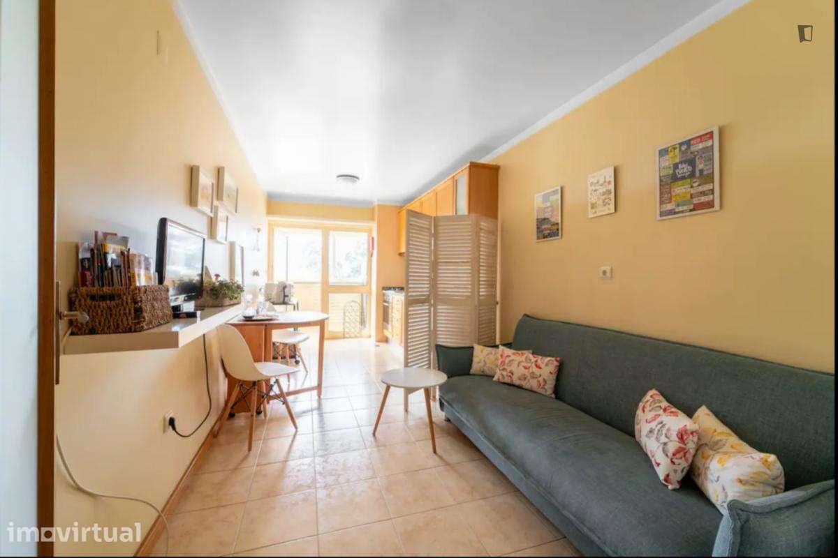 Apartamento com 1 quartos - localizado em Cedofeita Porto - Grande imagem: 2/22