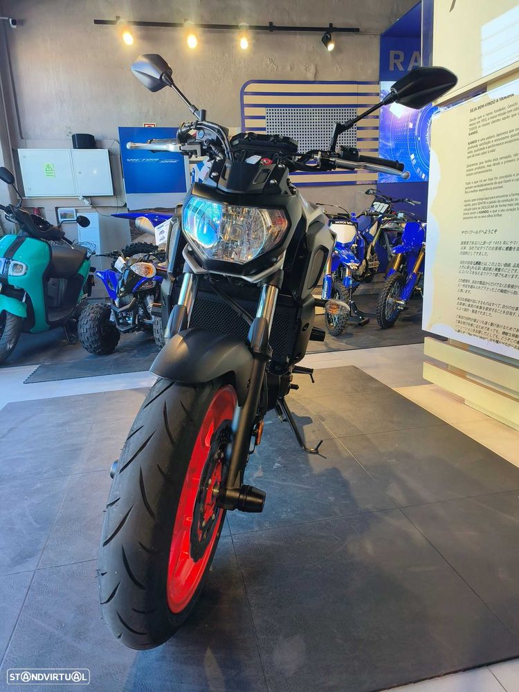 Yamaha MT-07 - 2