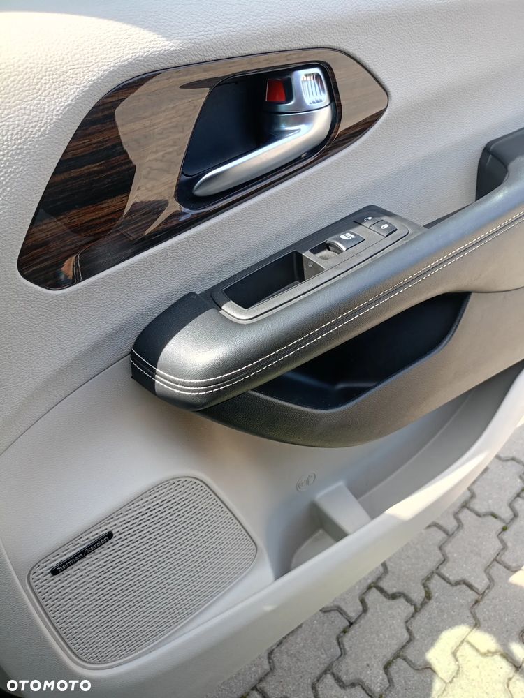 Chrysler Pacifica - 15
