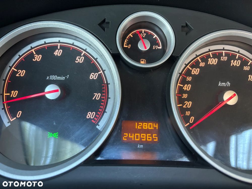 Opel Astra III GTC 1.8 Sport - 6