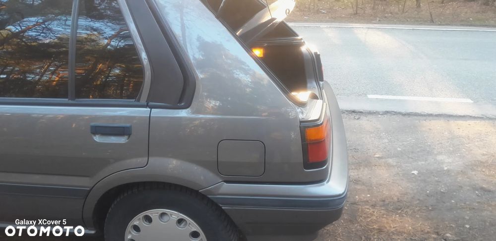 Nissan Sunny - 31