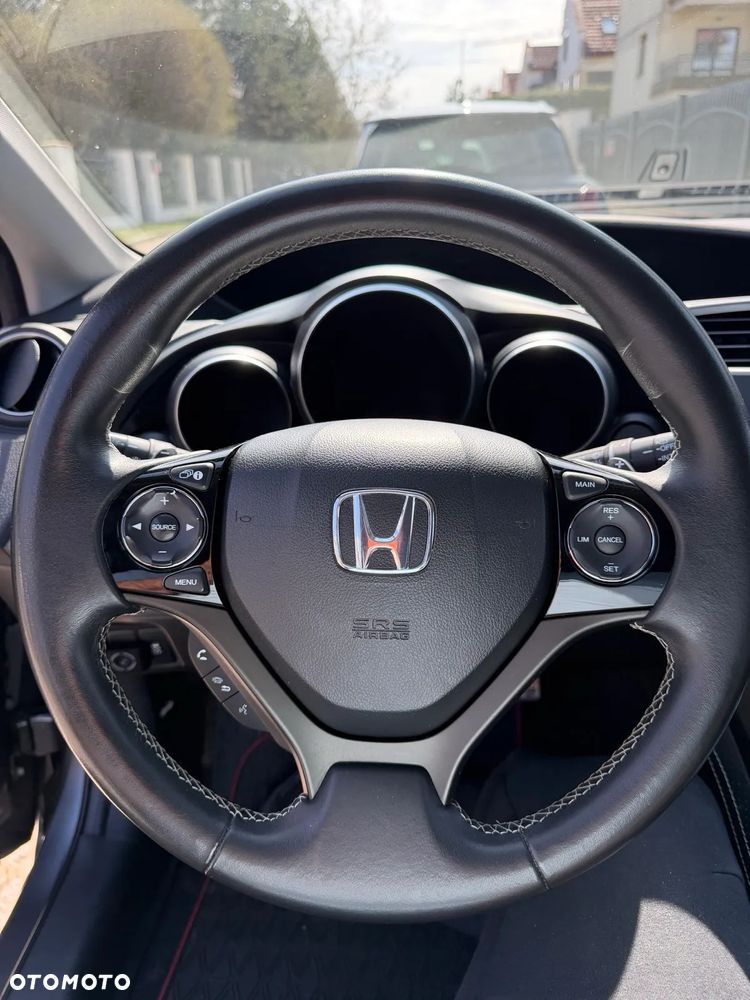 Honda Civic 1.8 Sport - 12