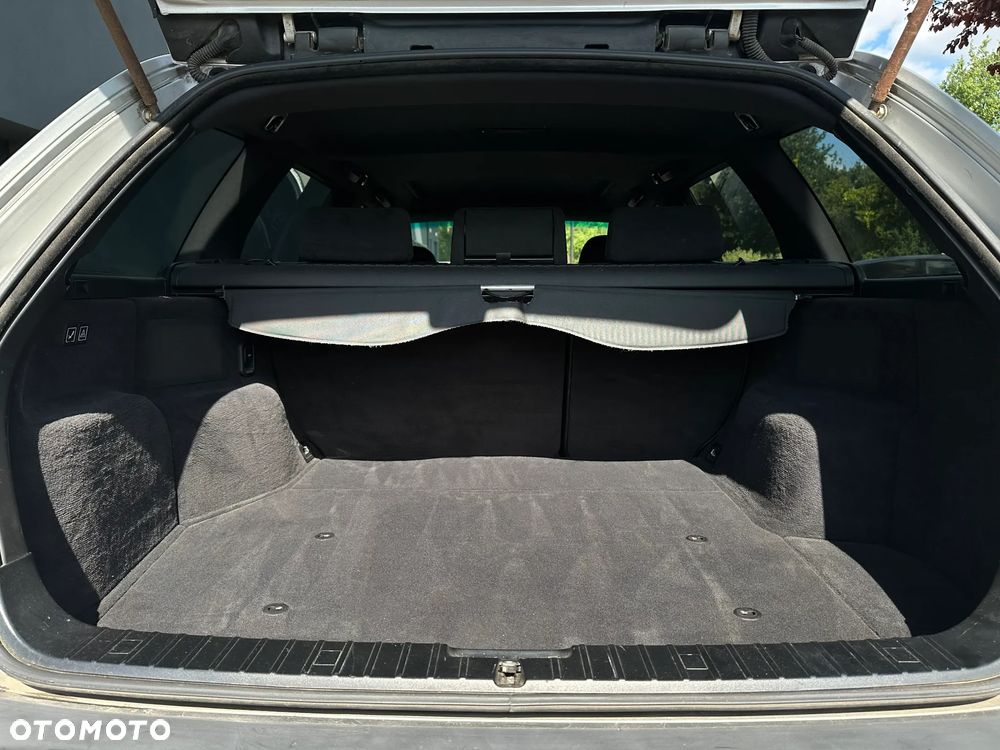 BMW Seria 3 330xi Edition Exclusive - 10