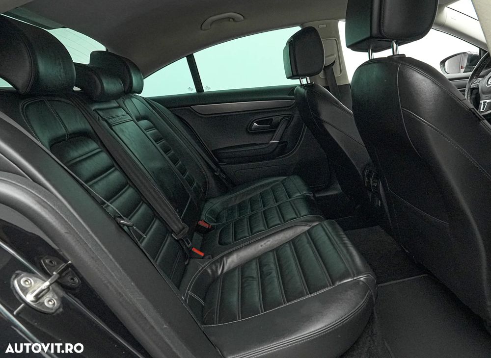 Volkswagen Passat CC - 17