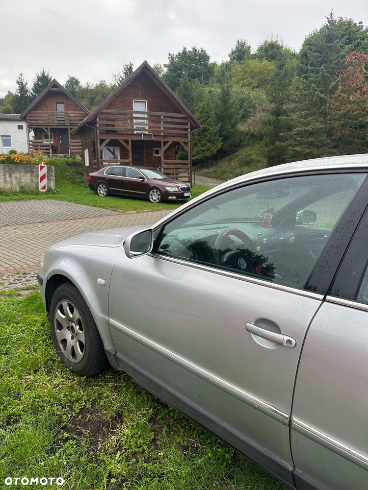 Volkswagen Passat 1.9 TDI Basis - 6