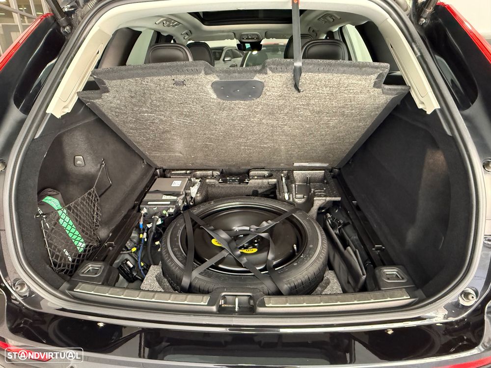 Volvo XC 60 2.0 B4 Inscription Geartronic - 20