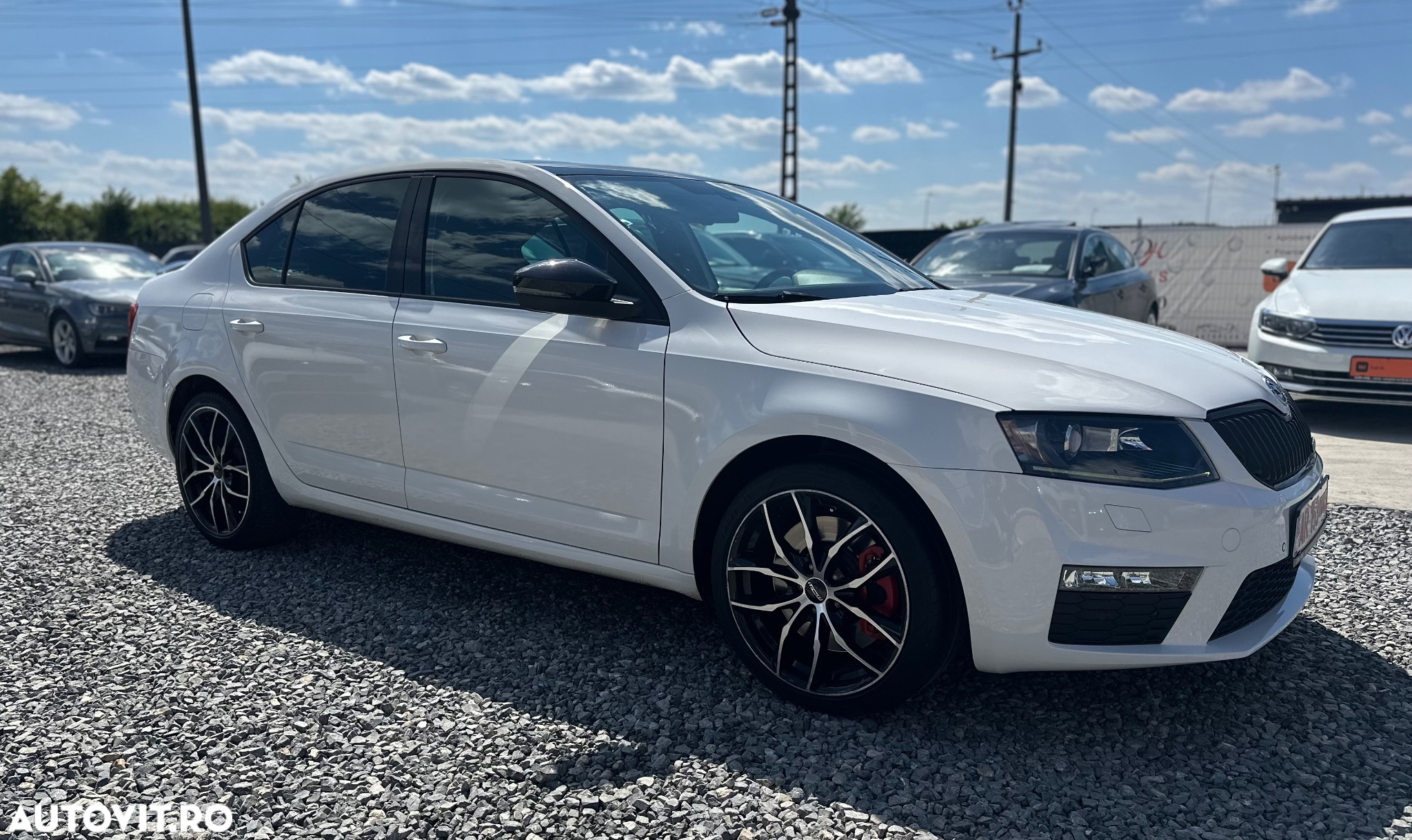 Skoda Octavia 2.0 TDI DSG RS - 3