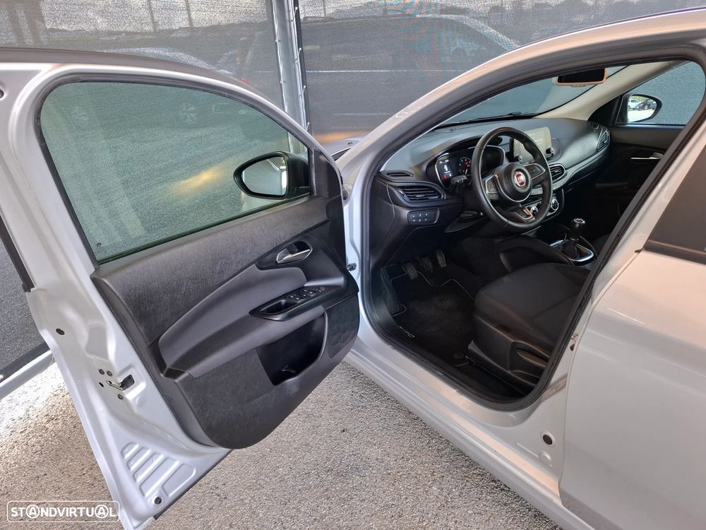 Fiat Tipo Station Wagon 1.0 GSE T3 City Life - 17