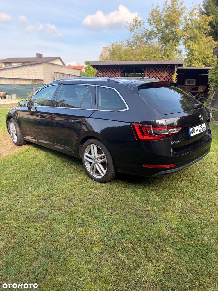 Skoda Superb 2019 photo 4