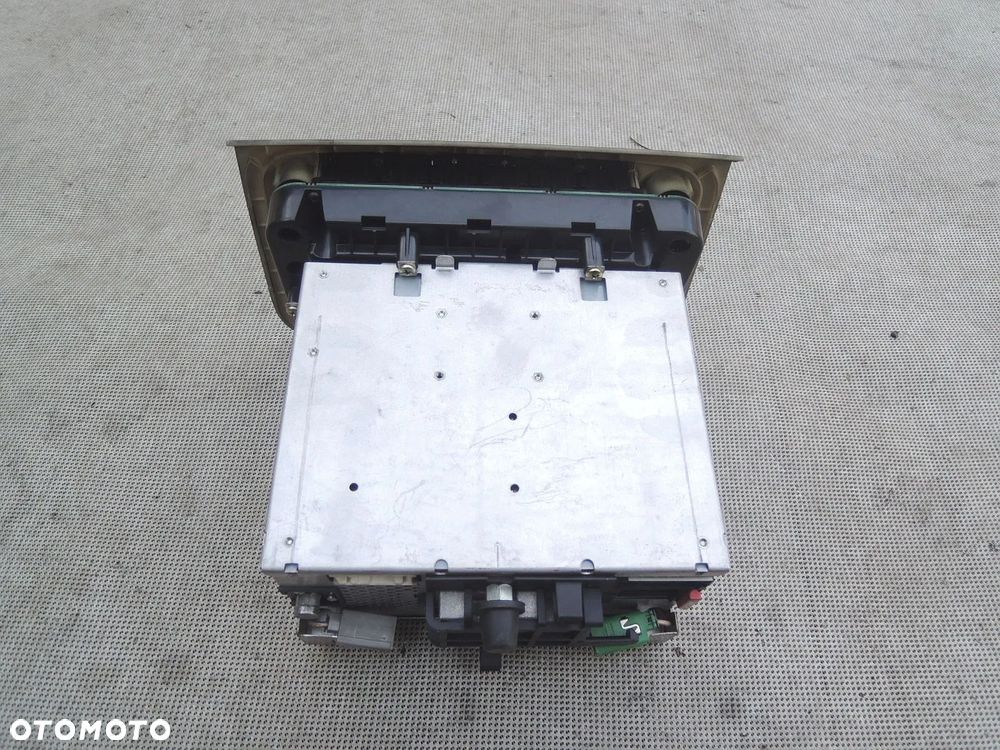 PANEL RADIO NAVI FABRYCZNE (OE) - FIAT CROMA II 05- - 6