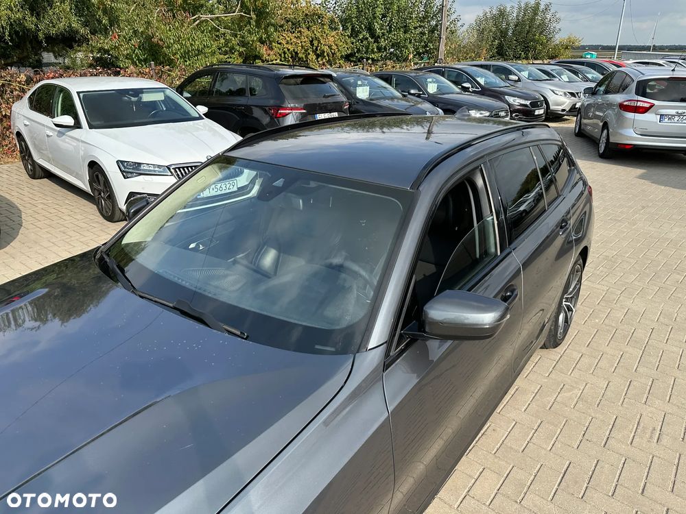 BMW Seria 3 - 34