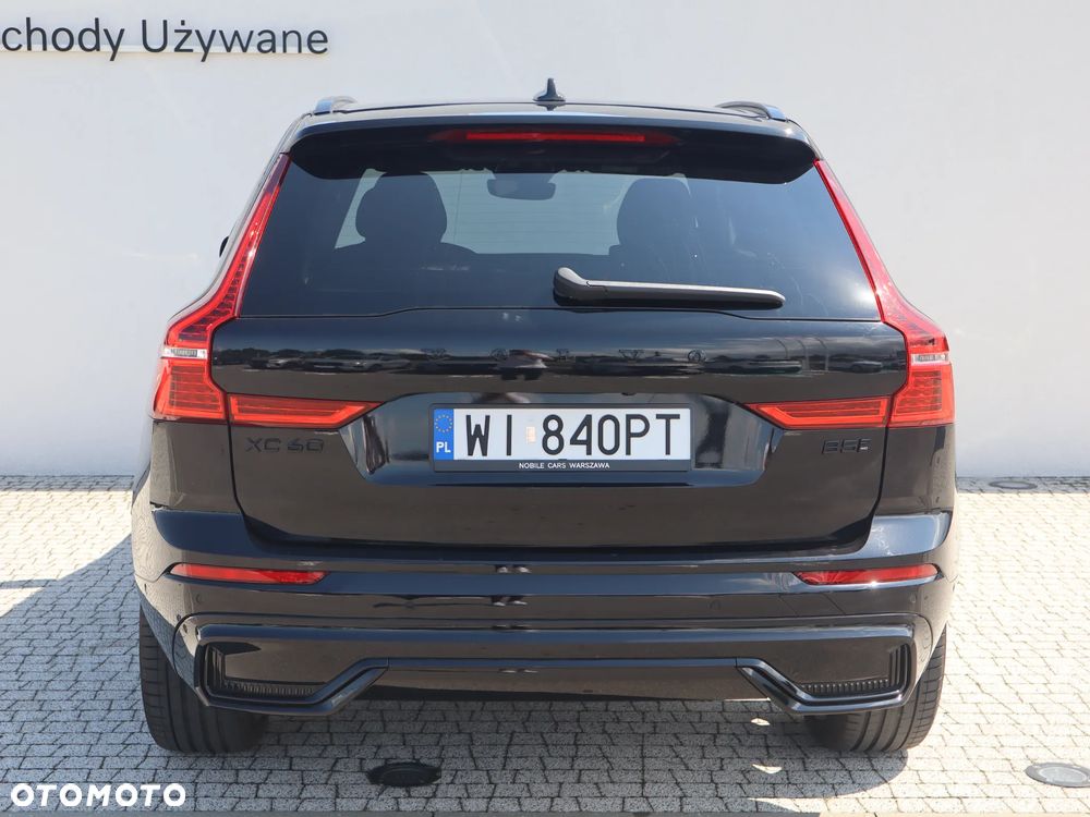 Volvo XC 60 B5 B AWD Ultimate Black Edition - 4