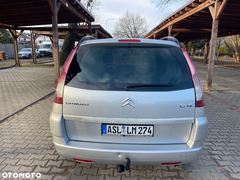 Citroën C4 Grand Picasso 1.8 16V Confort - 8