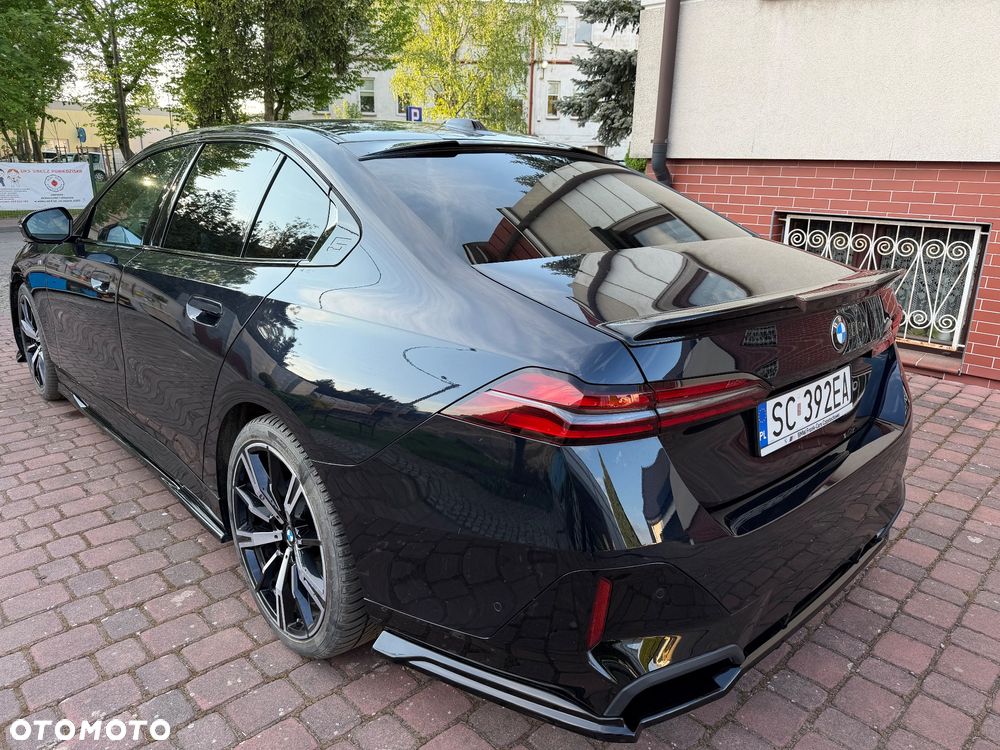 BMW Seria 5 520d xDrive mHEV M Sport - 1