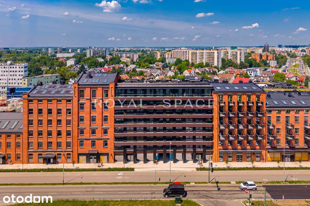 367 cm sufit | Młyny Mogilska NOHO | Unikat