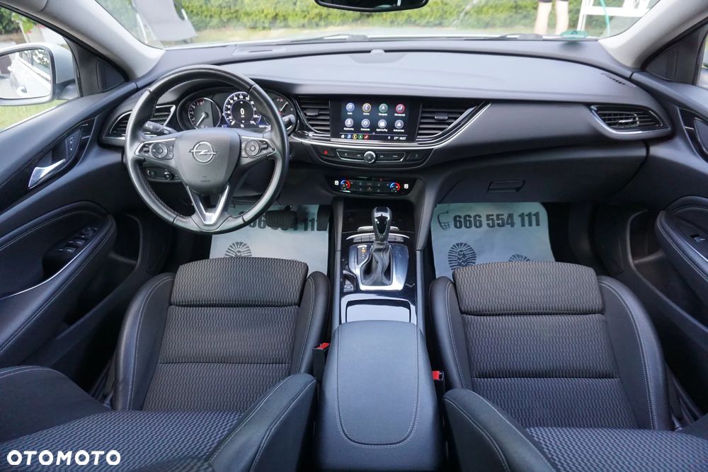 Opel Insignia - 16