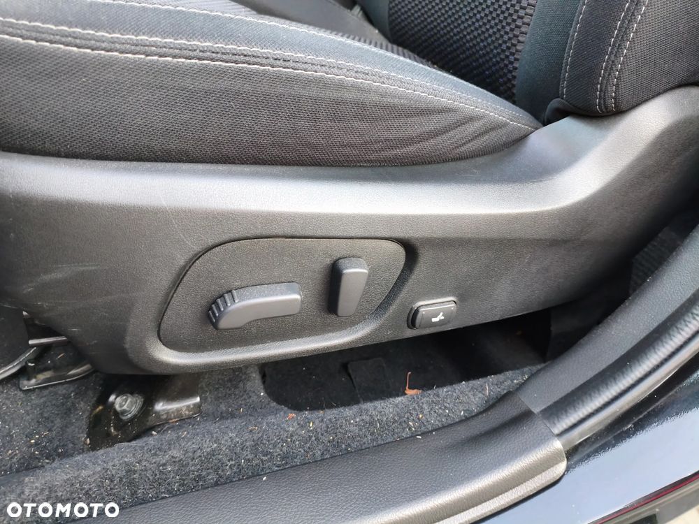 Subaru Forester 2.5 X Premium - 26