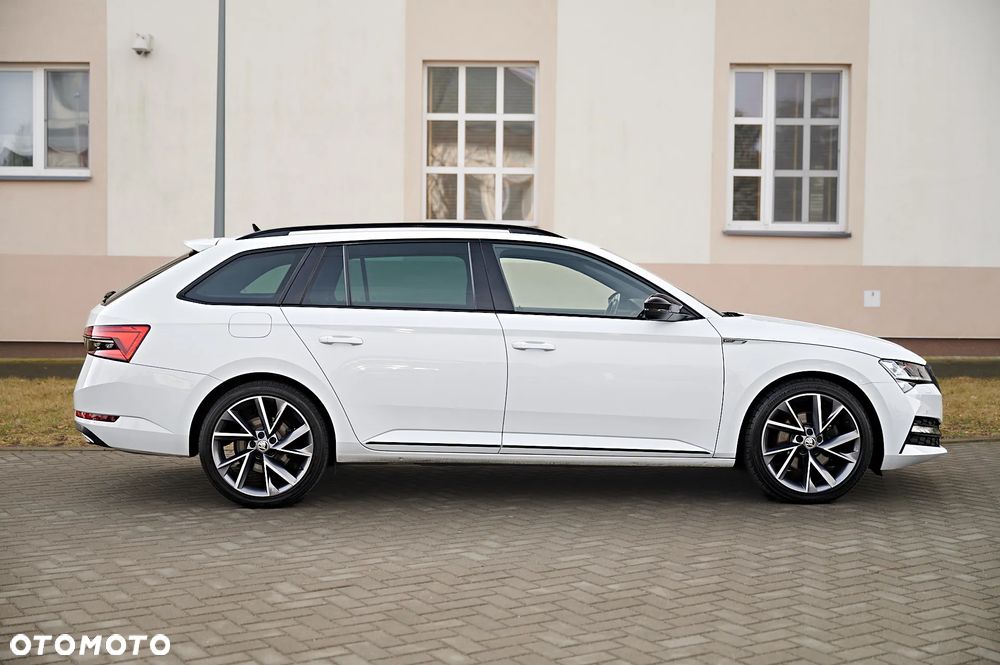 Skoda Superb 2.0 TDI DSG Sportline - 20