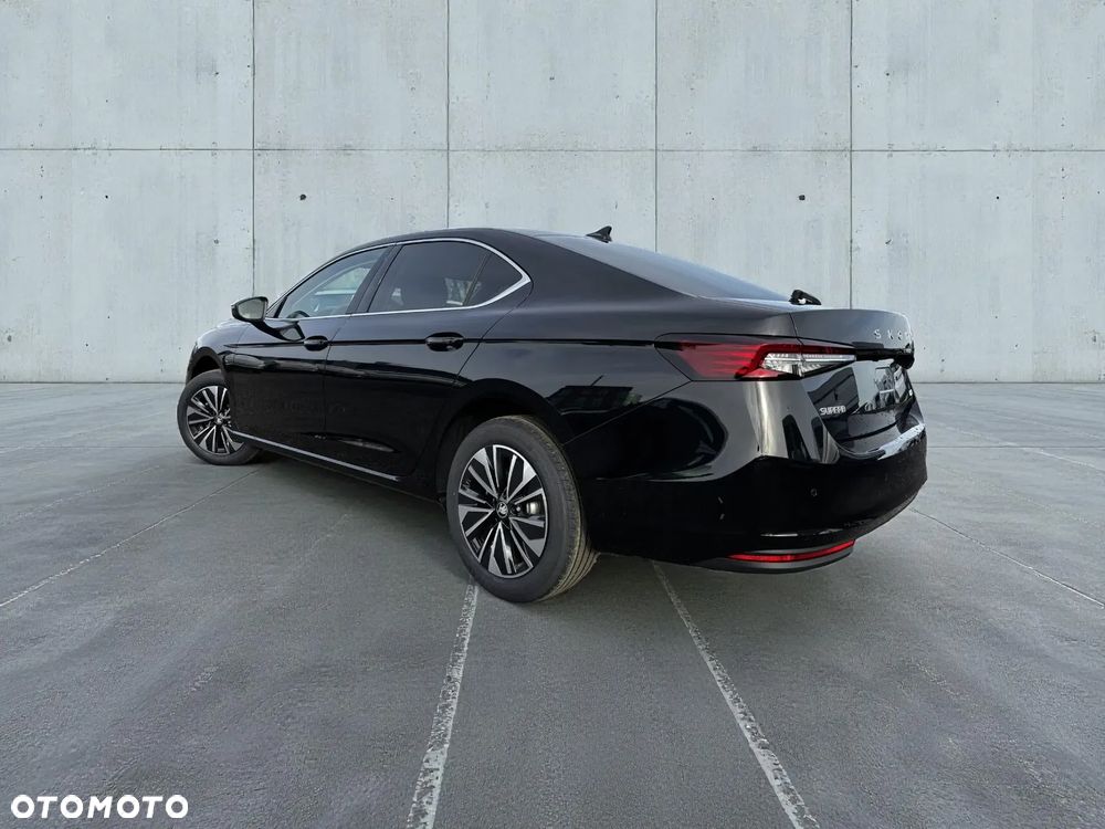 Skoda Superb 2.0 TDI SCR 4x4 Edition 130 DSG - 5