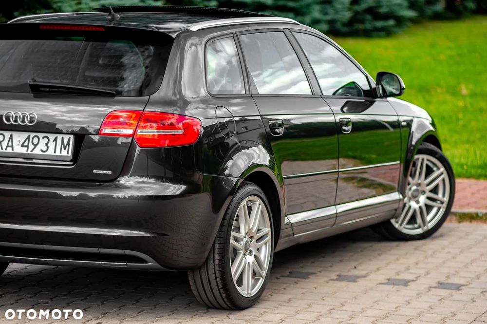 Audi A3 Sportback 2.0 TDI DPF quattro S line Sportpaket (plus) - 11