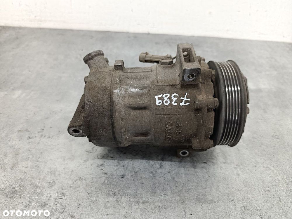 POMPA, SPRĘŻARKA KLIMATYZACJI OPEL VECTRA C 13171593  SD7V16 2.0 DTI - 4