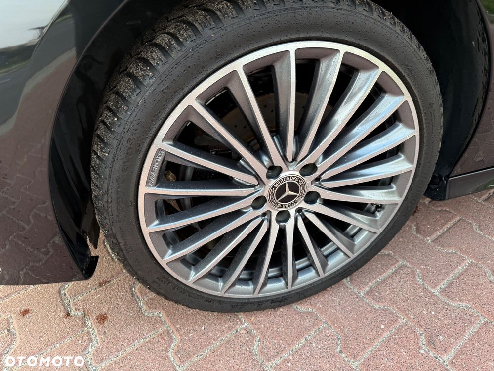 Mercedes-Benz CLA 250 e 8G-DCT AMG Line - 9