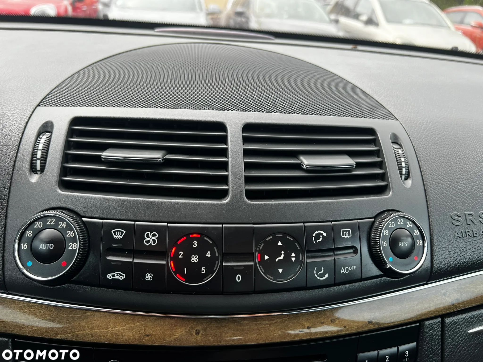 Mercedes-Benz Klasa E 200 T Kompressor Automatik Avantgarde - 18