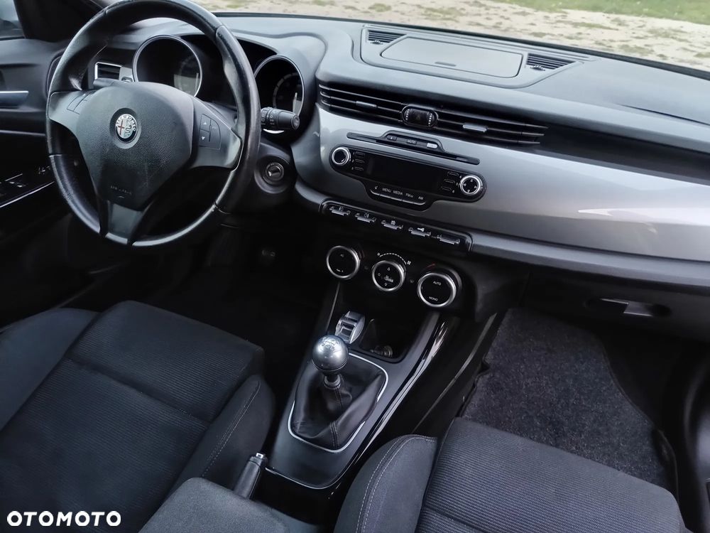 Alfa Romeo Giulietta 1.6 JTDM Distinctive - 14