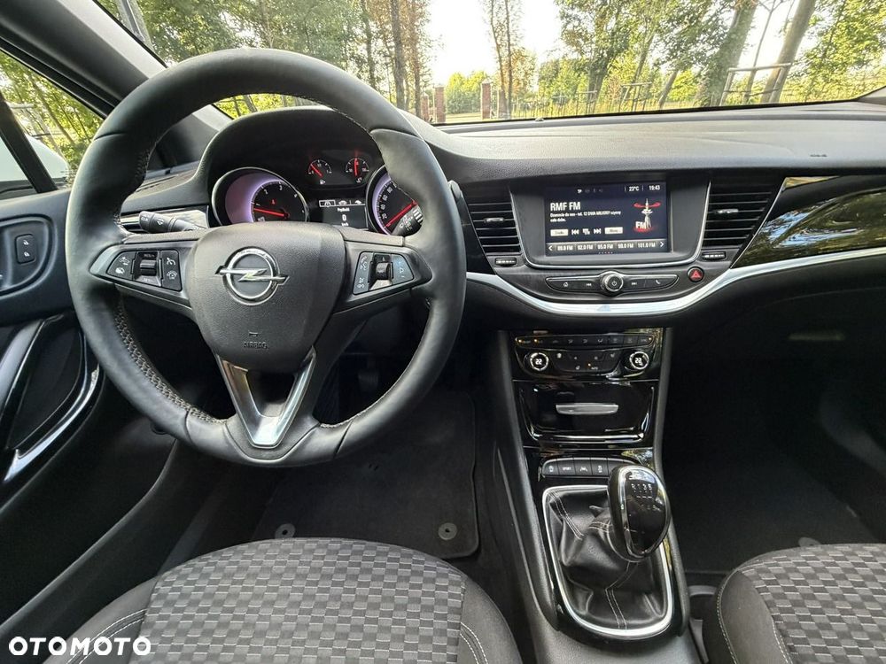 Opel Astra - 35
