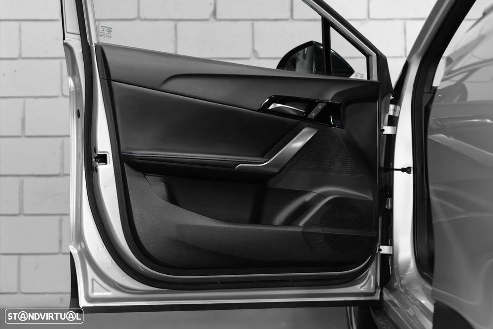 MG MG4 77 kWh Extended Range Luxury - 19