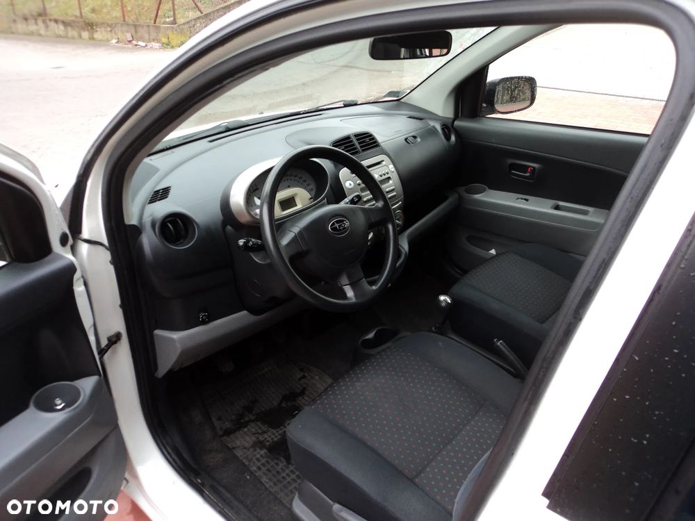 Subaru Justy - 4