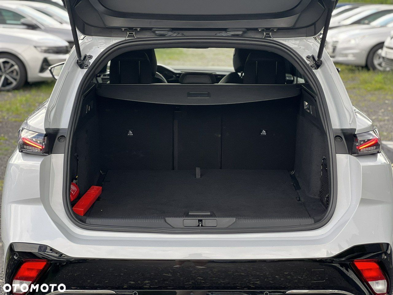 Peugeot 308 1.2 PureTech GT S&S EAT8 - 38