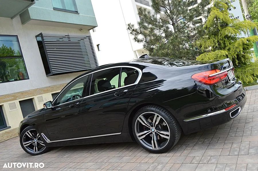 BMW Seria 7 - 27